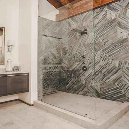 Superb House Belvedere Private Pool-sauna Holiday home