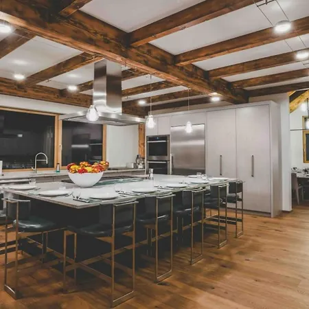 Holiday home Superb House Belvedere Private Pool-sauna Madonna di Campiglio